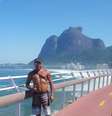 Silvano Cândido da Silva, em foto que ele tirou poucos minutos antes de registrar a queda de trecho da ciclovia  Foto: BBCBrasil.com