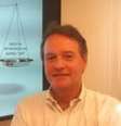 Entusiasta da campanha, André Volschan diz que muitos procedimentos têm efeitos colaterais  Foto: Fernanda Portugal / BBC News Brasil