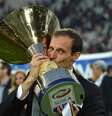Massimiliano Allegri conquistou seu bicampeonato italiano com a Juventus  Foto: Valerio Pennicino / Getty Images