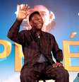 Pelé durante lançamento de filme que contará sua história  Foto: EFE