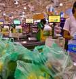 Em valores normais, as vendas caíram 5,29% sobre março. Mas já em comparação a abril do ano passado, houve uma alta de 6,54% e, no cumulado do ano, uma expansão de 10,22%.  Foto: Rafael Neddermeyer/ Fotos Públicas