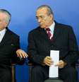 O  presidente  da  República  interino  Michel  Temer  e  o  ministro  da  Casa Civil, Eliseu Padilha, durante a posse de   Torquato  Jardim  na  pasta  da  Transparência,  Fiscalização  e  Controle   Foto: Agência Brasil