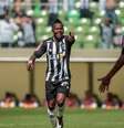 Cazares faz segundo gol na partida entre Atlético-MG e Ponte Preta no estádio Independência  Foto: Igor Ribeiro/Framephoto/Gazeta Press