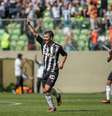 Leandro Donizete faz gol na partida entre Atlético-MG e Ponte Preta  Foto: Igor Ribeiro/Framephoto/Gazeta Press