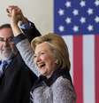 A  candidata presidencial democrata Hillary Clinton durante campanha em Pittsburgh  Foto: EFE