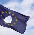 População do Reino Unido decidiu, em referendo realizado em junho do ano passado, pela saída da União Europeia  Foto: Getty Images 