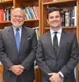 O presidente da Transparência Internacional, José Carlos Ugaz, e o juiz federal Sérgio Moro após reunião em Curitiba   Foto: Agência Brasil