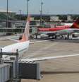 O teto das tarifas de embarque e de conexão de passageiros e de pouso e de permanência das aeronaves foi reajustado em 9,44% em Guarulhos e em 7,89% em Campinas  Foto: Andre Borges/Agência Brasília