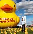 Campanha contra "pagar o pato" pressionou que governo interino evitasse criação de novos impostos  Foto: Ayrton Vignola/FIESP