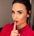 Demi Lovato é a mais nova viciada em "Pokémon Go"  Foto: Instagram / PureBreak