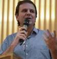 Para Eduardo Paes, a prefeitura teve de tomar conta da área de saúde porque a situação estrutural era "muito ruim"  Foto: Tânia Rêgo/Agência Brasil