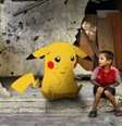 Moustafa Jano retratou Pikachu em meio aos escombros na Síria  Foto: Moustafa Jano / BBC News Brasil