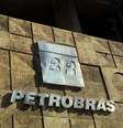 Apesar de todo o desgaste na imagem da Petrobras, epicentro da Operação Lava Jato, os brasileiros apoiam sua permanência nas mãos do governo: 63,3% são contra sua privatização; 31,1%, a favor; e 5,6% não souberam ou não opinaram.  Foto: Agência Brasil