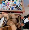 Empresário da reciclagem, Júlio Santos empreende desde os 20 anos de idade   Foto: Phil Clarke Hill/BBC Brasil / BBCBrasil.com
