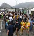 Público enfrenta fila para entrar no Parque Olímpico  Foto: Getty Images