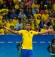 Gabriel Jesus não está conseguindo repetir na Seleção as ótimas atuações que fez pelo Palmeiras  Foto: EFE