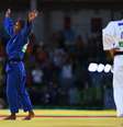 Rafaela Silva comemora o ouro  Foto: Getty Images