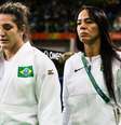 A judoca brasileira Mayra Aguiar (E)  Foto: Gazeta Press