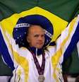 O nadador conquistou a medalha de bronze na sua estreia olímpica nos 50 metros livres nos Jogos de Atlanta, em 1996  Foto: Instagram / Reprodução