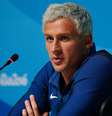O nadador americano Ryan Lochte se envolveu em polêmica durante a disputa da Rio 2016 ao inventar que teria sido assaltado junto com outros nadadores quando voltavam de uma festa  Foto: Getty Images