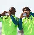 Erlon de Souza e Isaquias Queiroz ganharam a medalha de prata na canoagem  Foto: Getty Images