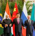 O presidente Michel Temer ao lado de líderes da Índia, China, Rússia e África do Sul  Foto: Agência Brasil
