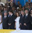 O presidente Michel Temer e a primeira-dama Marcela Temer durante desfile de 7 de Setembro, na Esplanada dos Ministérios. Participam da solenidade (da esquerda para direita) Ricardo Lewandowski, presidente do STF, deputado Rodrigo Maia, presidente da Câmara dos Deputados, Rodrigo Rollemberg, governador do DF, e ministros Raul Jungmann, da Defesa, e Alexandre de Moraes, da Justiça   Foto: Wilson Dias/Agência Brasil