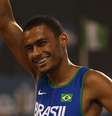 Daniel Martins comemora vitória no mundial de atletismo da categoria  Foto: Arquivo / Getty Images