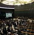 Sessão foi suspensa por uma hora para aguardar o quórum mínimo de 400 deputados  Foto: Agência Brasil