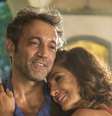 Camila Pitanga tentou segurar duas vezes na mão de Domingos Montagner  Foto: Divulgação, TV Globo / PurePeople