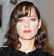 Atriz Marion Cotillard seria o pivô da separação de Angelina Jolie e Brad Pitt, de acordo com informações do site "Page Six" nesta terça-feira, dia 20 de setembro de 2016  Foto: Getty Images / PurePeople