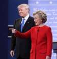 Os candidatos Hillary Clinton e Donald Trump se enfrentaram em debate na Universidade de Hofstra, em Nova York.  Foto: EFE
