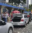 Recife - Locais de votação no Recife amanheceram hoje repletos de panfletos e santinhos de candidatos   Foto: Agência Brasil