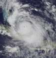 Imagem de satélite mostra a passagem do furacão Matthew pelo Caribe rumo aos EUA  Foto: EFE