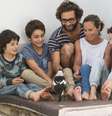 Pinguim, o pássaro, ajudou a família Bloom a enfrentar o drama de Sam, que perdeu parte dos movimentos do corpo durante um acidente  Foto: Cameron Bloom / BBC News Brasil