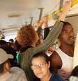 O objetivo básico do transporte é o de melhorar a conexão entre as pessoas, mas, muitas vezes, ele só faz aumentar a divisão social   Foto: Getty Images