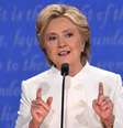 Hillary atravessou a campanha sendo questionada pelo uso de um servidor privado para trocar e-mails confidenciais enquanto era secretária de Estado   Foto: Getty Images