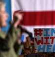 Na reta final para a eleição, e-mails enviados de servidor particular podem abalar campanha de Hillary Clinton  Foto: Getty Images / BBC News Brasil