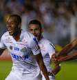 O colombiano Copete comemora seu gol   Foto: Gazeta Press