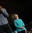 Lebron James discursou a favor de Hillary Clinton durante evento pró-campanha democrática   Foto: Getty Images