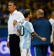 Messi disse que o Brasil era um adversário duríssimo, mas esperava mais da seleção argentina.  Foto: EFE