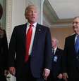 Trump e sua equipe não pouparam críticas às agências de inteligência dos Estados Unidos   Foto: Getty Images
