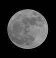 Superlua se eleva sobre Manila, nas Filipinas  Foto: EFE