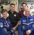  Três novos astronautas chegam à Estação Espacial Internacional, neste sábado (19). O cosmonauta russo Oleg Novitsky, a astronauta americana Peggy Whitson e o francês Thomas Pesquet decolaram no dia 17 da base de Baikonur, no Cazaquistão.  Foto: Reprodução TV NASA