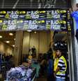 Movimento no comércio da rua Teodoro Sampaio, em Pinheiros, durante a Black Friday  Foto: Agência Brasil