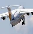 Aeronave tipo RJ85 semelhante ao que caiu na Colômbia.  Foto: EFE