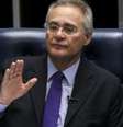 Brasília - O presidente do Senado, Renan Calheiros, preside a primeira sessão após a decisão do Supremo Tribunal Federal em mantê-lo no cargo.   Foto: Agência Brasil