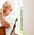 Milton Hatoum publicou Dois irmãos há 16 anos e a obra já foi traduzida em mais de 10 línguas  Foto: Fernanda Preto/ BBC