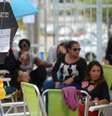 Vitória (ES) - Mulheres e familiares de policiais continuam acampadas na porta dos Batalhões da Polícia Militar ()  Foto: Agência Brasil
