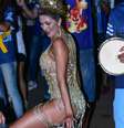 Lívia Andrade se jogou no samba no último ensaio da Império da Casa Verde para o Carnaval 2017, na madrugada desta quinta-feira, 23 de fevereiro de 2017  Foto: AGNews, Leo Franco / PurePeople
